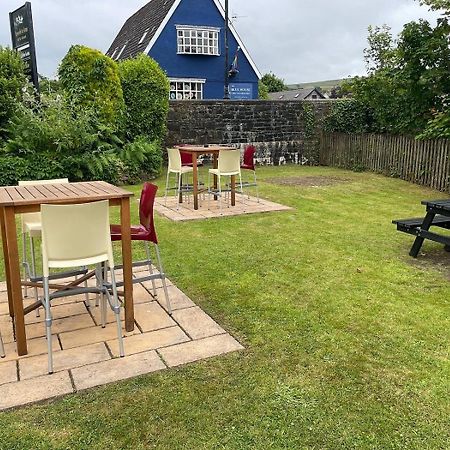 Ynyscedwyn Arms Hotel Ystradgynlais Kültér fotó